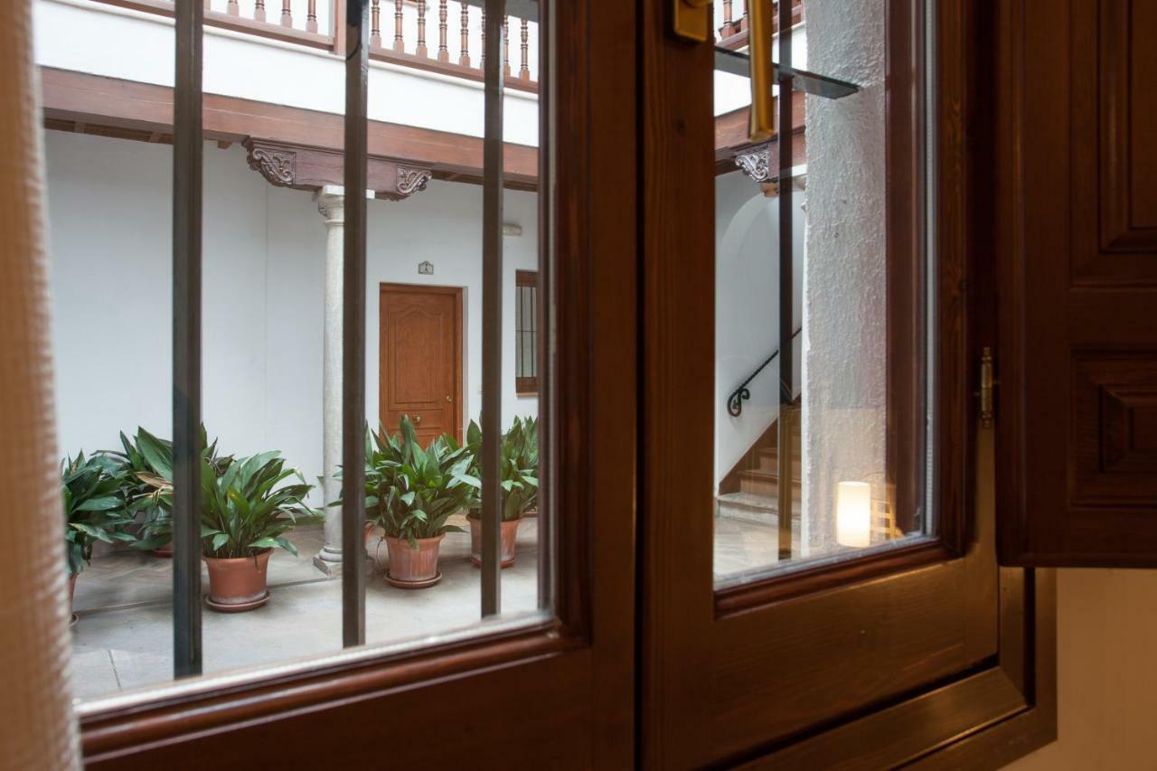 Apartamento De Lujo En Antiguo Convento Granada Bagian luar foto