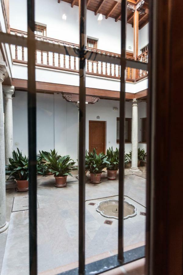 Apartamento De Lujo En Antiguo Convento Granada Bagian luar foto